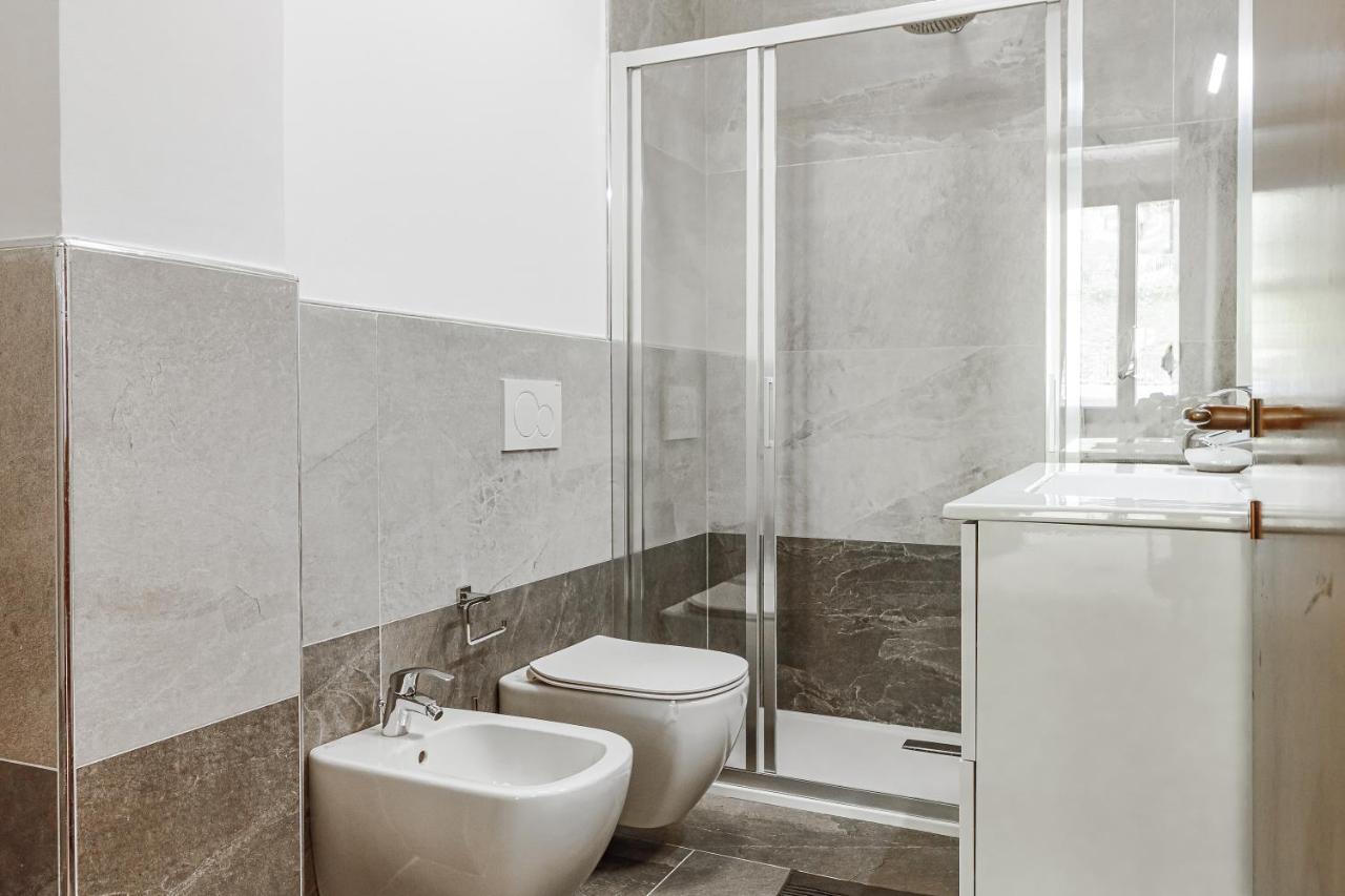 Stunning View Lakeside Apartment - Larihome A11 غْرافيدونا المظهر الخارجي الصورة